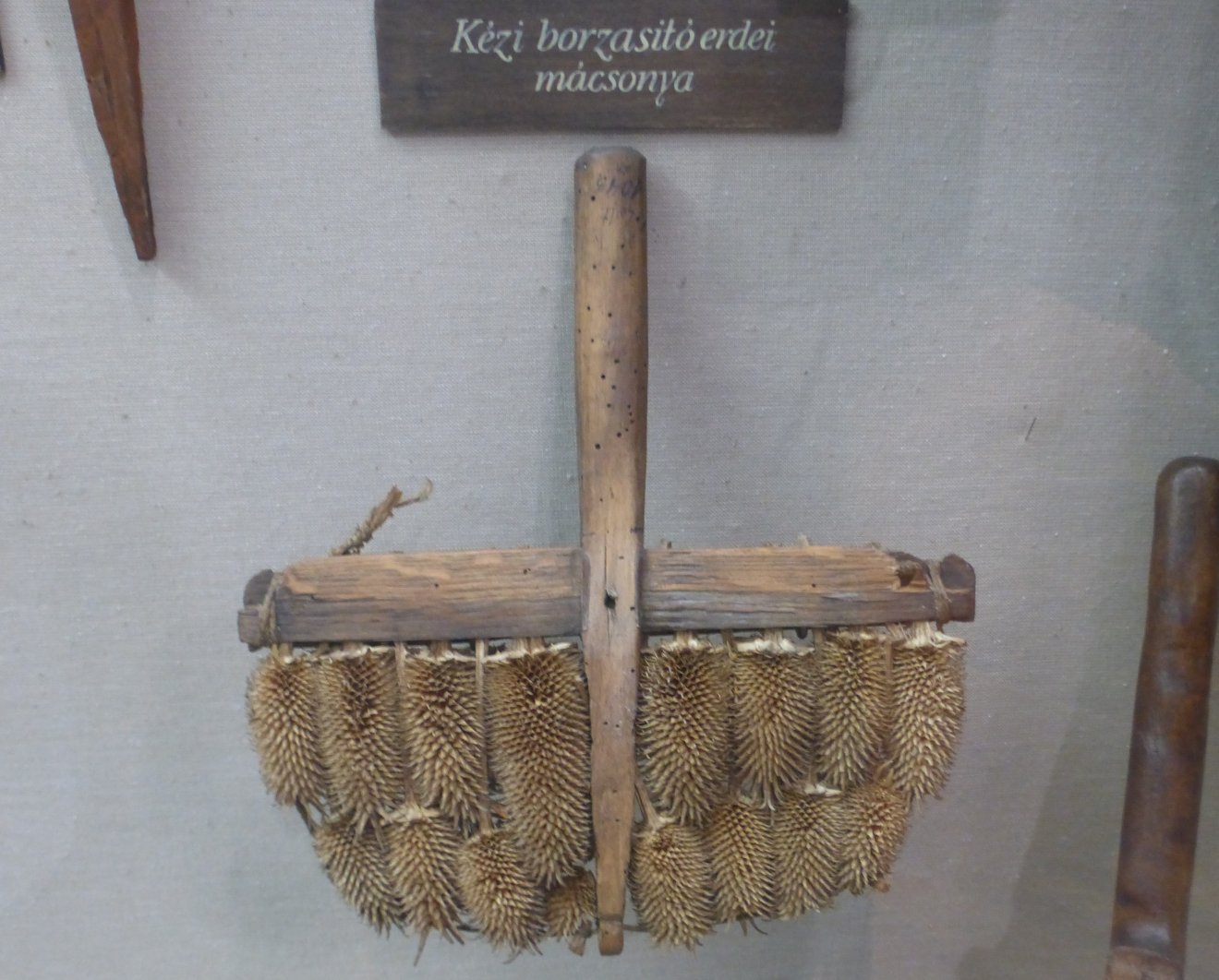 Egy különleges mestereszköz a Tárnokházban •  Fotó: Csermák Judit