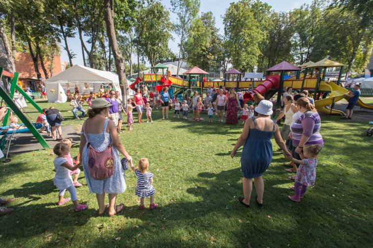 Zsibong a Liget is a Vásárhelyi Forgatagon
