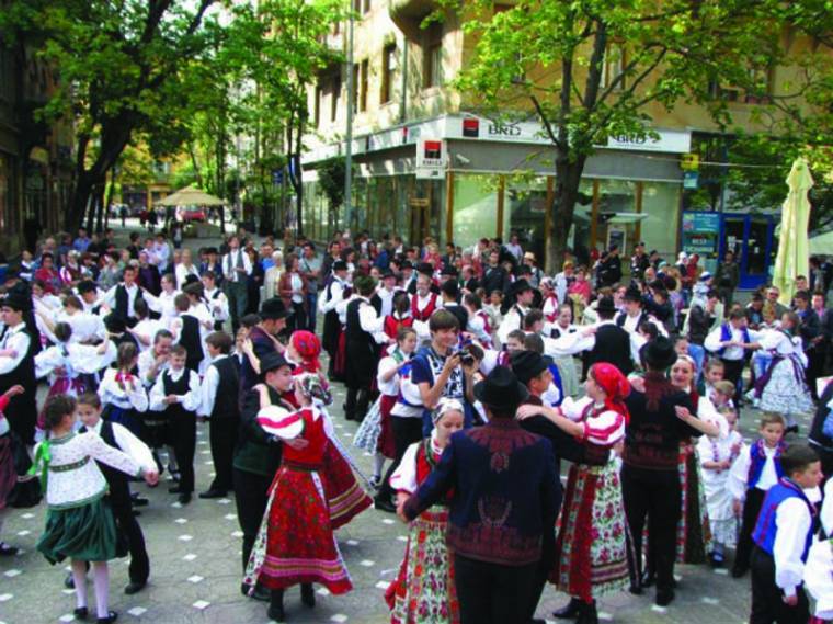 Tükörben a végeken