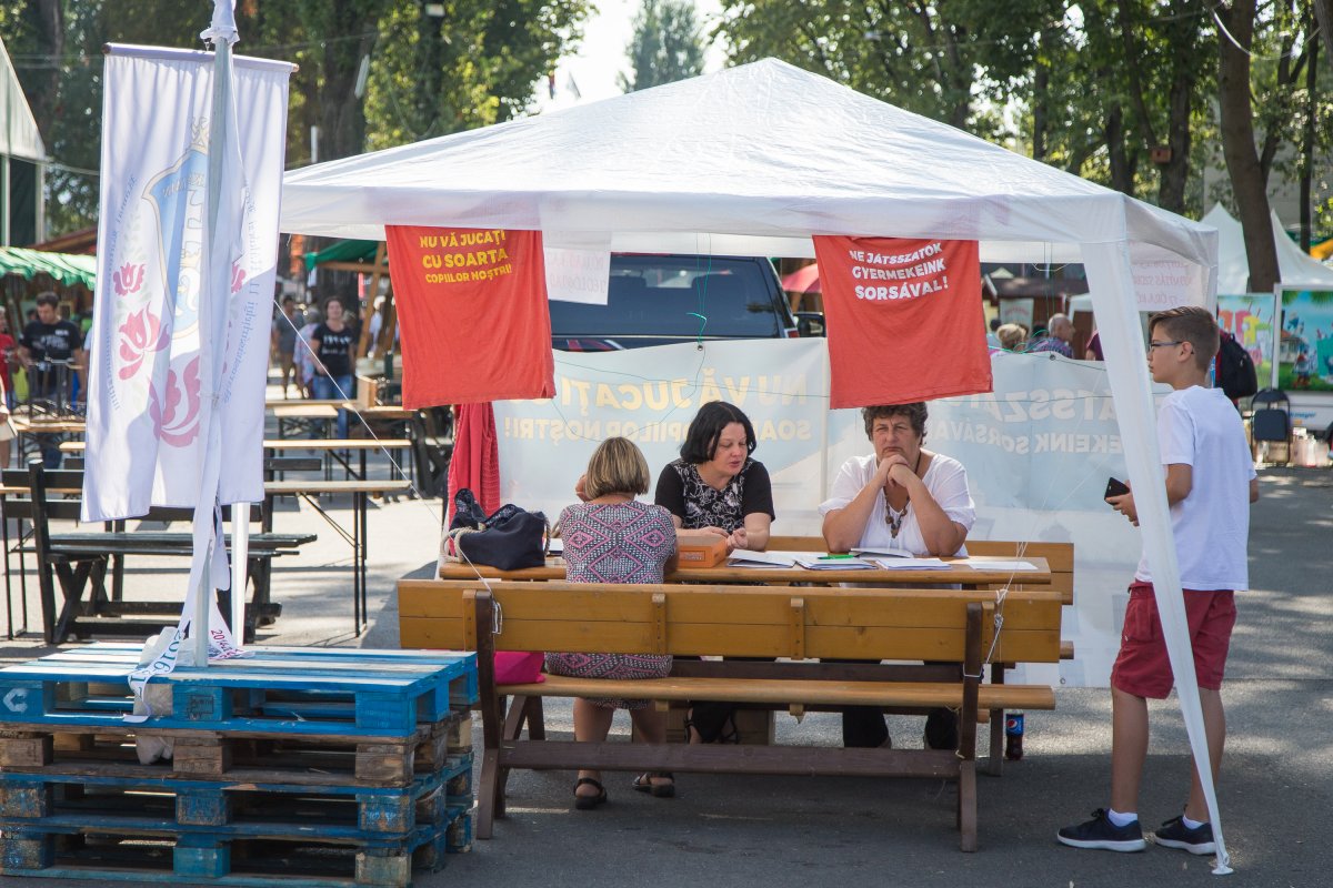 Civil tiltakozás a katolikus magyar iskoláért &bullet;  Fotó: Boda L. Gergely