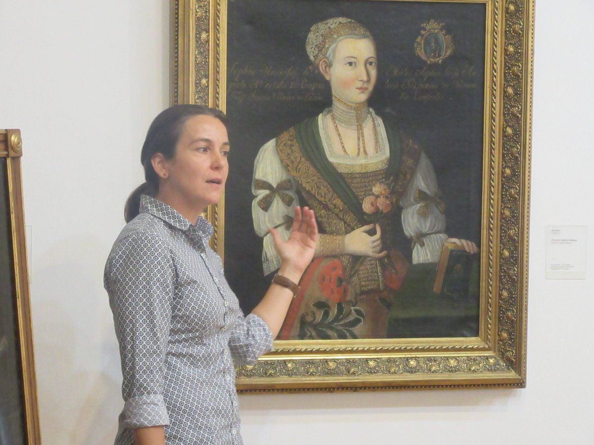 A portréfestés titkaiba avatta be az érdeklődőket Alexandra Sârbu muzeológus &bullet;  Fotó: Szépművészeti Múzeum