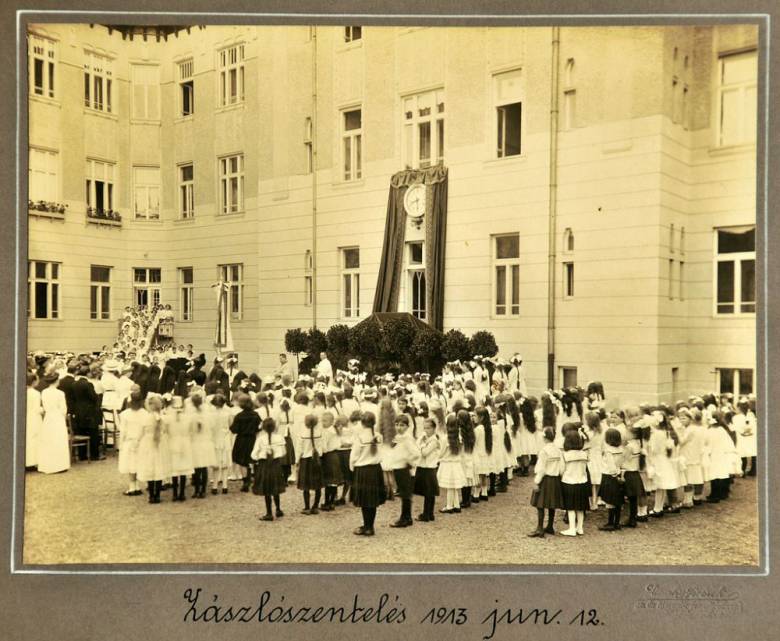 A kolozsvári Marianum belső udvara 1913-ban •  Fotó: Archív