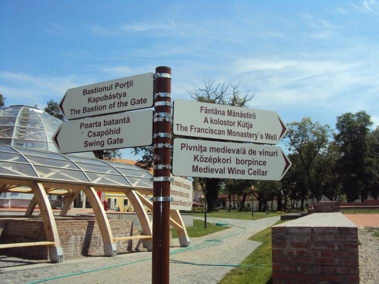 Papíron létező kétnyelvűség Erdélyben