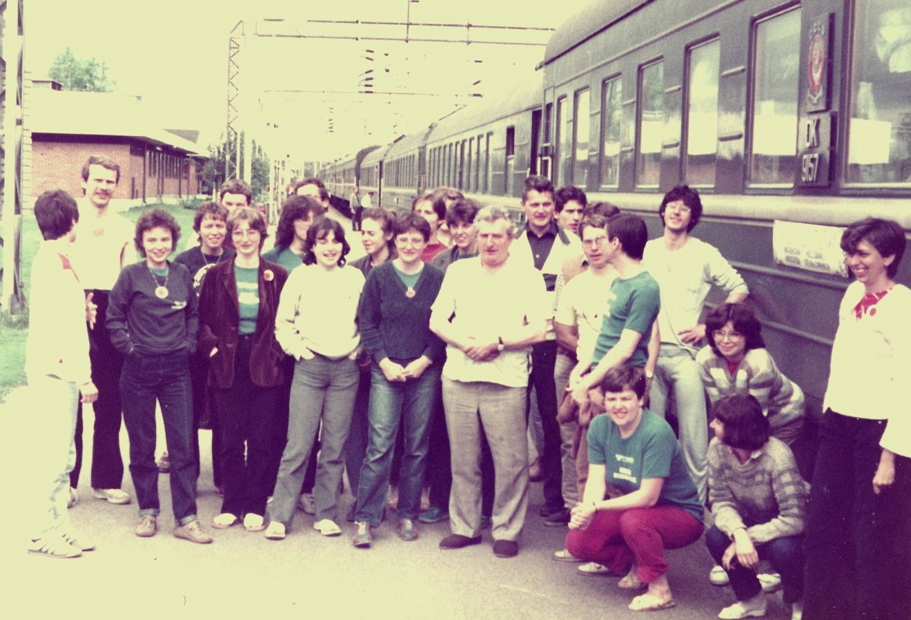 A budapesti  Közgazdasági Egyetem Chorus Oeconomicus vegyes kara a szovjet-finn határon 1977-ben •  Fotó: Csermák Zoltán