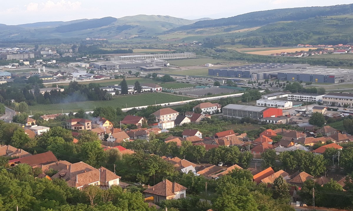 Balázsfalva madártávlatból. Habár a román városvezetés napjainkban jóindulatúan viszonyul közösségünkhöz, a helyi magyarság jövője kérdéses • Fotó: Szucher Ervin