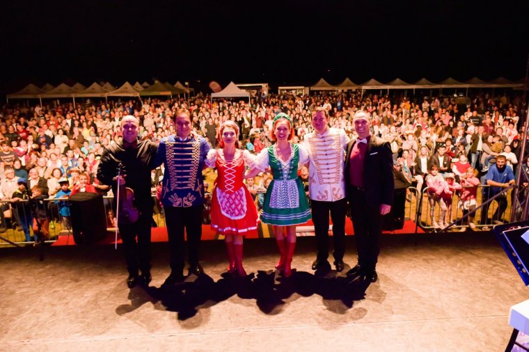 Az Operettissimo együttes karácsonyi gálakoncertje az aranyosszéki Bágyonban