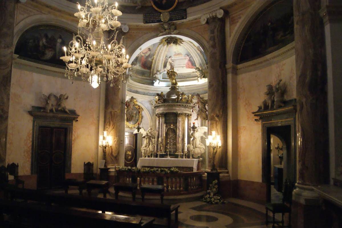 A Szent Barlang templom belseje Cadizban &bullet;  Fotó: Csermák Zoltán