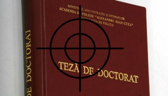 Titkosszolgálati módszerekkel zaklatták a kormányfő plagizálásáról cikkező újságírót: egy hírcsatornához vezettek a szálak