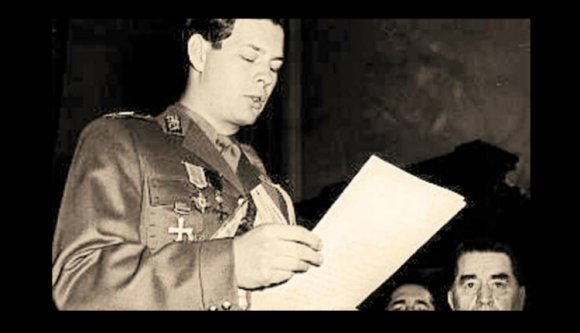 Egy király, egy elnök és két választás