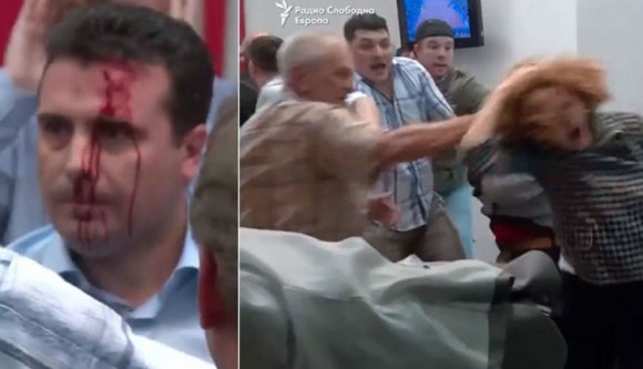 Jobboldali tüntetők vertek képviselőket a macedón parlamentben (VIDEÓ)