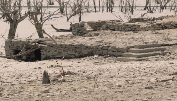 A pusztulás képei: ez maradt Bözödújfaluból (VIDEÓ)