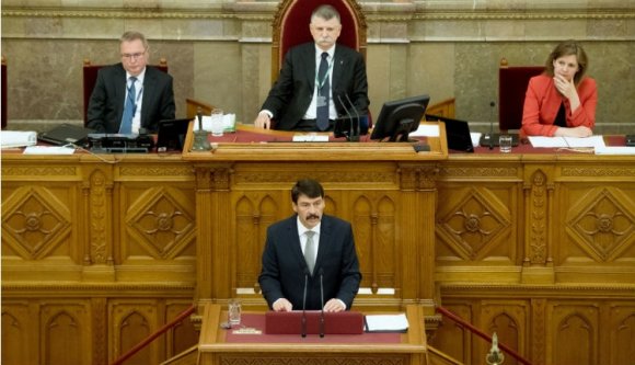 Áder: mindent lerombolunk, amit 1990 óta felépítettünk