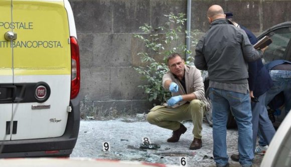 Bombát robbantottak Rómában