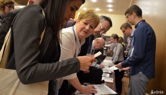 Vidám Vasárnapként indul az EU-s kisebbségvédelem