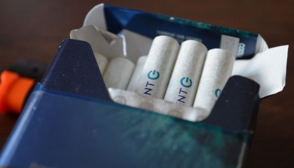 Többmillió doboz cigit kellene ma visszavonni a polcokról