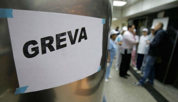 Japánsztrájkolnak a közigazgatási alkalmazottak