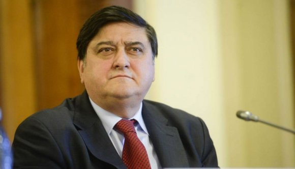 Négy évet kapott az exminiszter