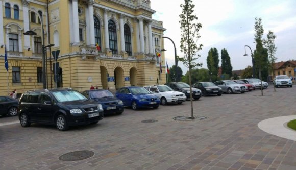 Tilosban parkolt Nagyváradon? Most legalább könnyebben befizetheti a bírságot