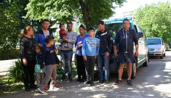 Szír és iraki menekültekkel bukott le egy embercsempész Székelyhíd közelében