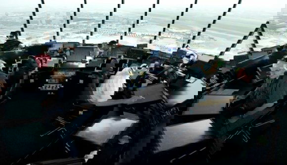 A járatok kétharmada nem közlekedik a légiirányítók sztrájkja miatt