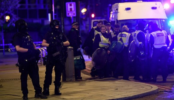 Londoni terror: legalább hat halálos áldozat és 30 sebesült