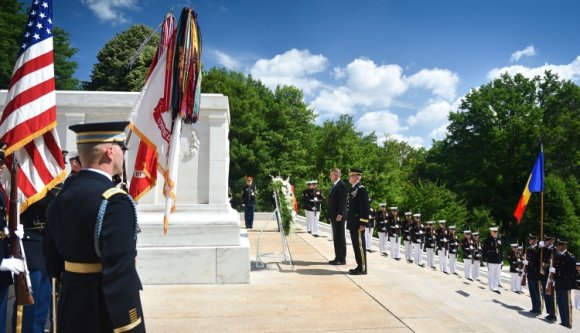 A CIA igazgatójával is jól elbeszélgetett Iohannis