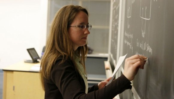 Mégsem sztrájkolnak a bérezésükkel elégedetlen tanárok