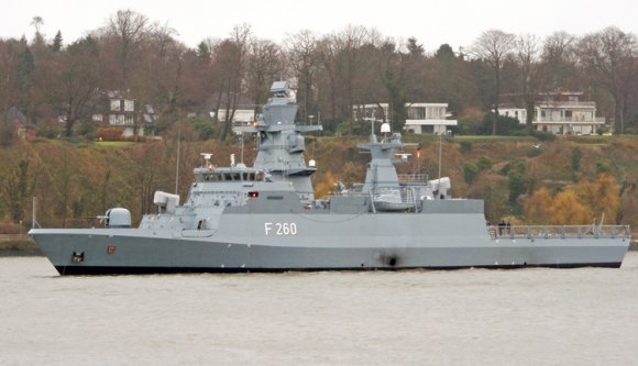 Ügyészség vizsgálja a hadihajó-beszerzési szándékot