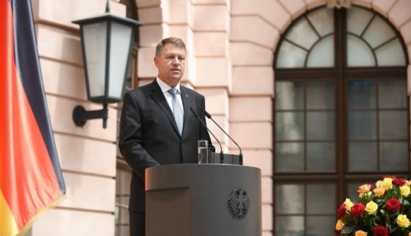 Iohannis külföldről tiltja a tárgyalást az etnikai autonómiáról