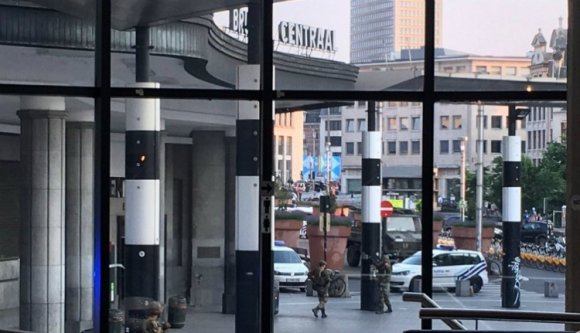 Meghalt a merénylő, aki nem robbantott fel senkit