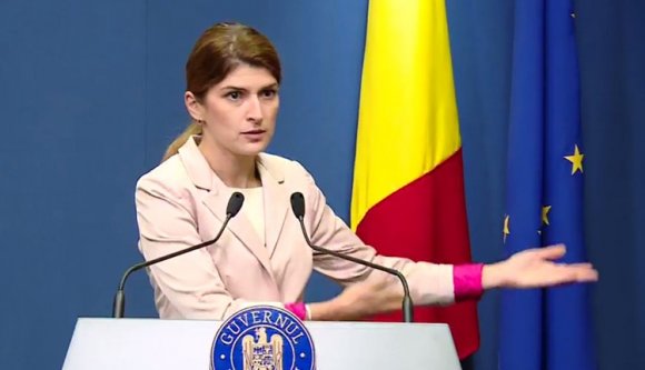 A kormányszóvivő szívatja a minisztereket