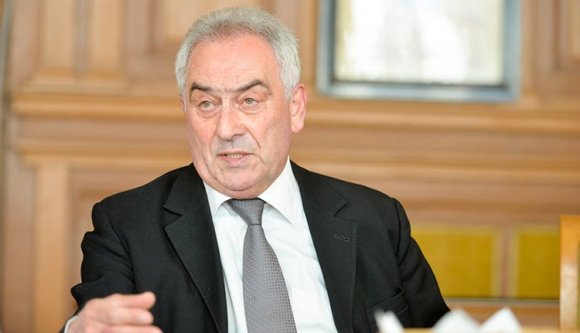 Leváltották Király András oktatásügyi államtitkárt