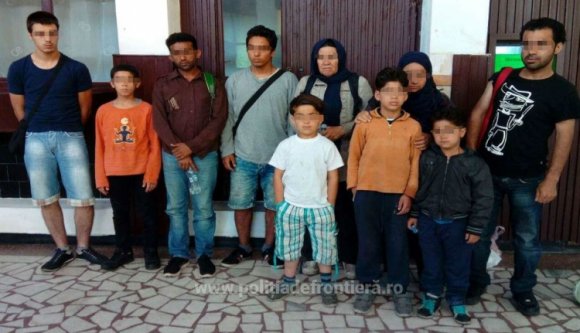 Kilencen egy Škoda Fabiában – plusz az embercsempész sofőr