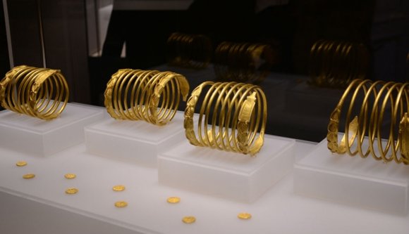 Romániai aranykincsek érkeztek a debreceni múzeumba