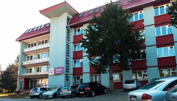 Felvételizők, költözzetek bentlakásba!