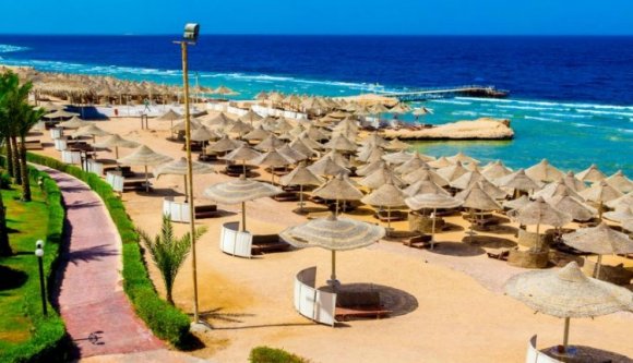 Támadás az egyiptomi tengerparton: két halott, négy sebesült