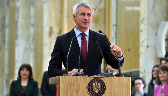 Már nem ad tanácsot a kormányfőnek az, aki az ortodox egyház megadóztatását javasolta