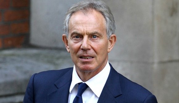 Tony Blair megfontolná a bentmaradást