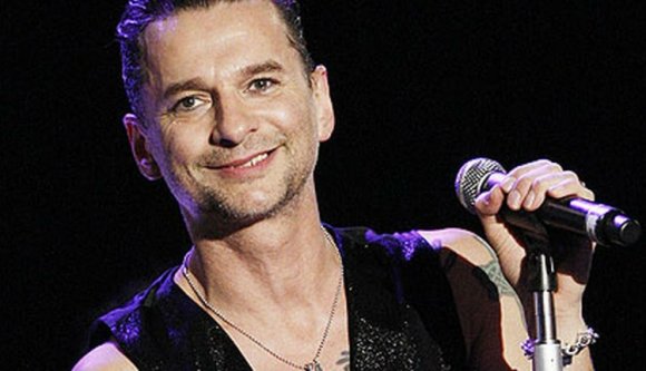 Kórházba szállították a Depeche Mode frontemberét