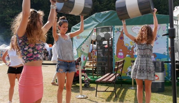 Mozgó pillanatképek Tusványos mindennapjairól (FOTÓ)