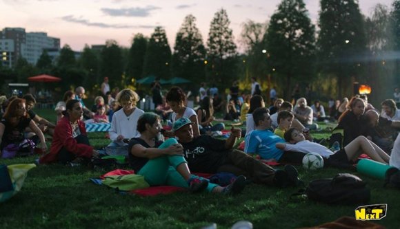 Piknik és rövidfilmek a tóparton