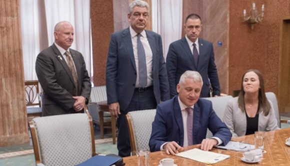 Amerikai cég harci helikoptereit vásárolná meg Románia