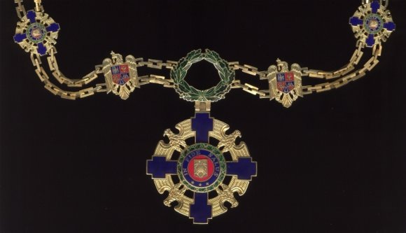 Kelemen Hunor érdemrendjének visszavonását követelik