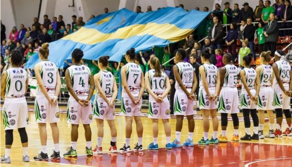 Már a bajnok női kosárlabdacsapat egyesülete miatt is pereskedni kell a prefektussal