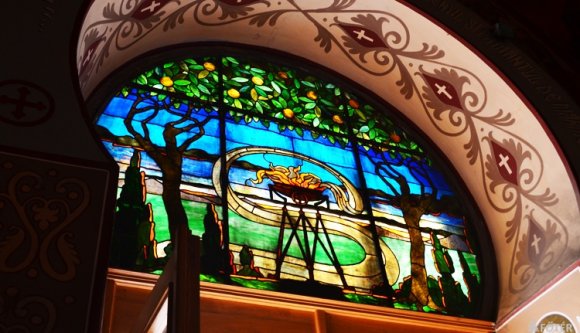 A jegybanktól a ravatalozóig: szecessziós kincsek Kolozsváron