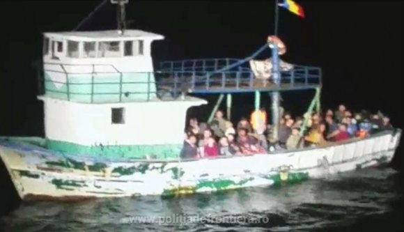 Már megint hajóval érkeztek illegális bevándorlók