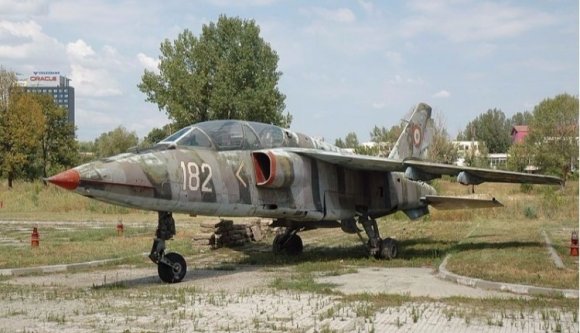 Ki teszi nevetségessé a román hadsereget, avagy az árulók modellje