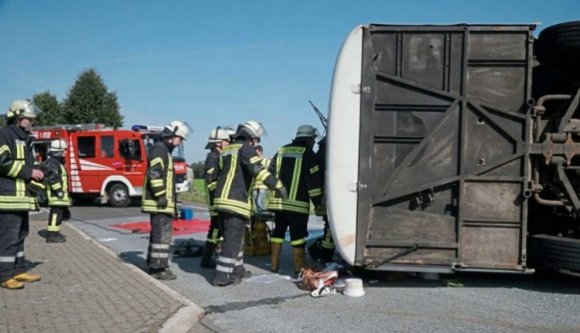 Románokat szállító busz karambolozott Németországban