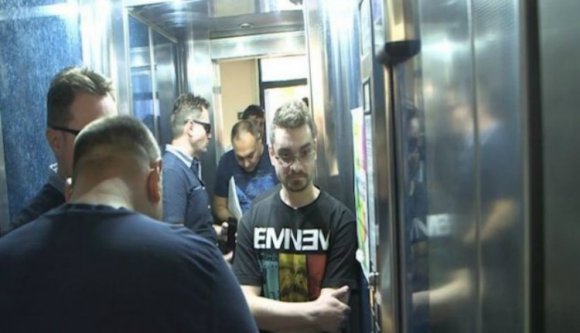 Szülei meggyilkolására és öngyilkosságra biztatott egy kiskorút