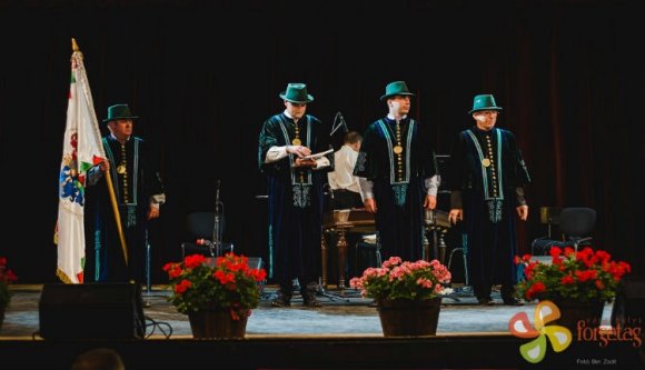 Pálinkázás a vásárhelyi Kultúrpalotában